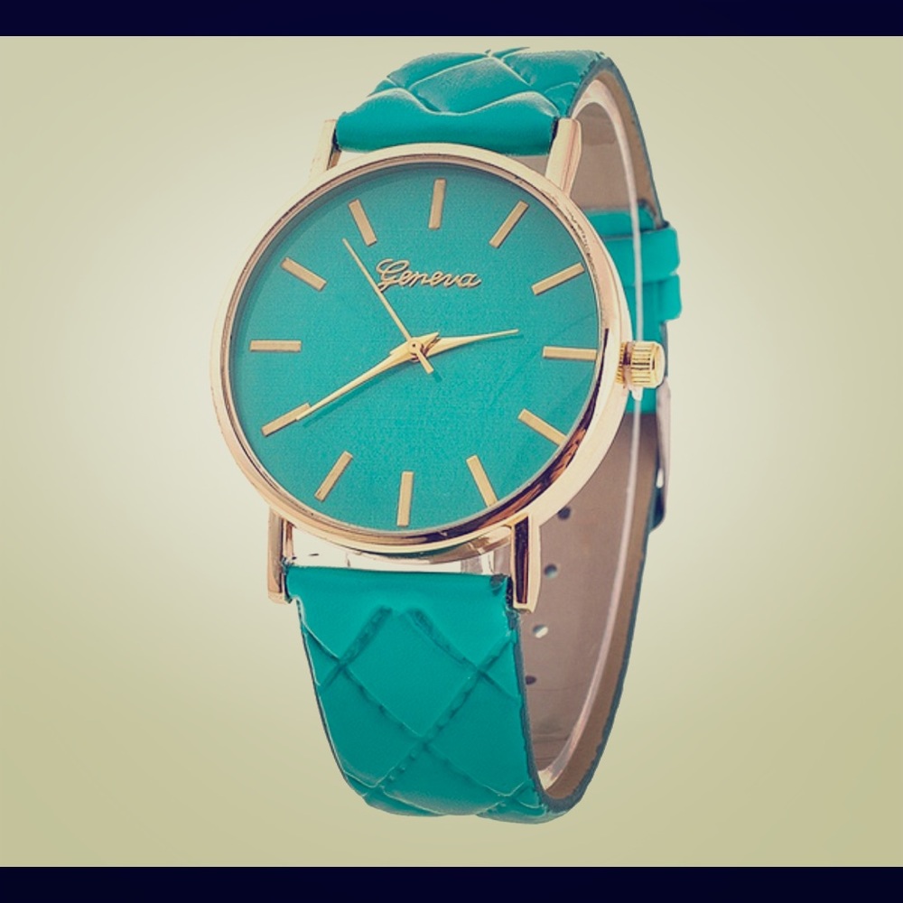 Women's Watch 💚